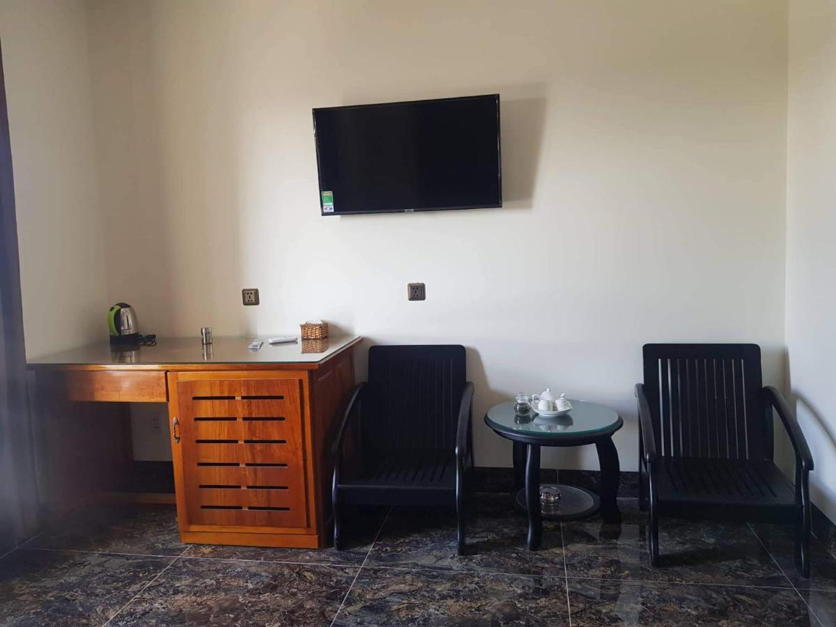 Khach San Hoang Gia Hotel Bac Lieu Eksteriør billede